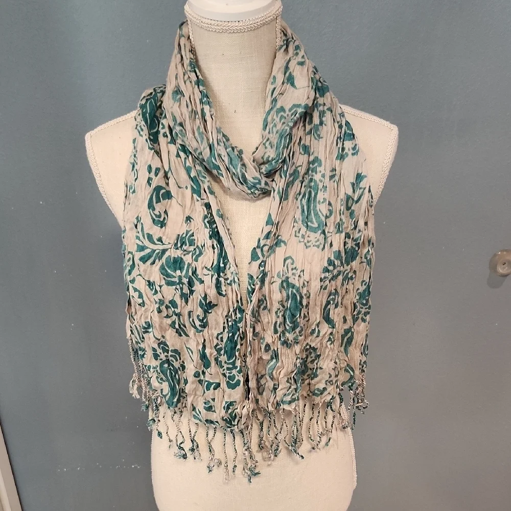 JC Penny Boho Paisley Print Fringe Detail Art To Wear Festival Wrap Scarf